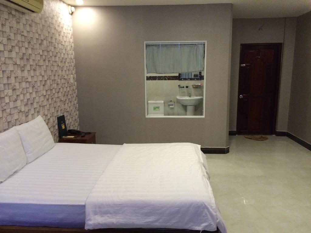 Phu Qui Hotel Soc Trang Exterior photo